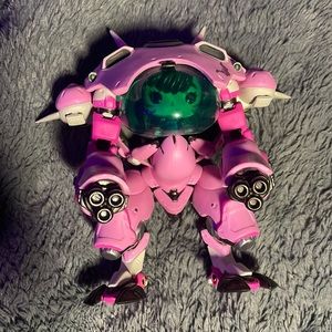 Funko pop overwatch DVA and her mech